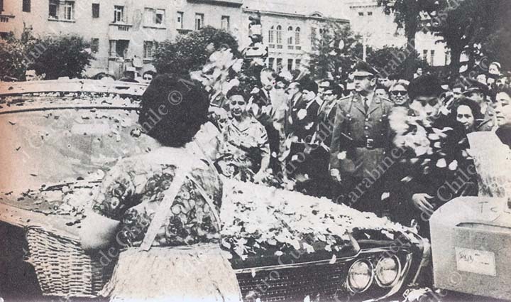 Pergoleras en cortejo del Teniente Hernán Merino Correa